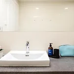 Days - One-bedroom With Netflix And High Speed Wifi In Karlin
