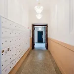 Days - One-bedroom With Netflix And High Speed Wifi In Karlin Διαμέρισμα