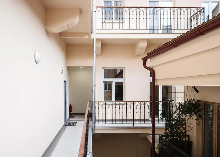 Days - One-bedroom With Netflix And High Speed Wifi In Karlin *